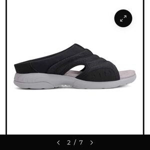 Easy spirit Black Traveltime  Traciee Slip On Sandals size 7.5 ww